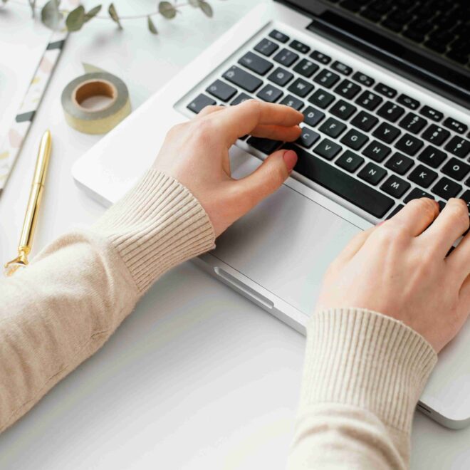 Copywriting vs Prompting: Mana yang Lebih Penting di Tahun 2025?